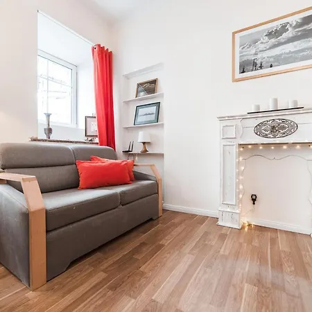 Private Classical In Trendy Uptown Area *