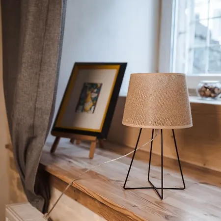 Private Classical In Trendy Uptown Area * Wilna
