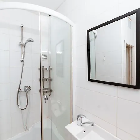 Private Classical In Trendy Uptown Area *